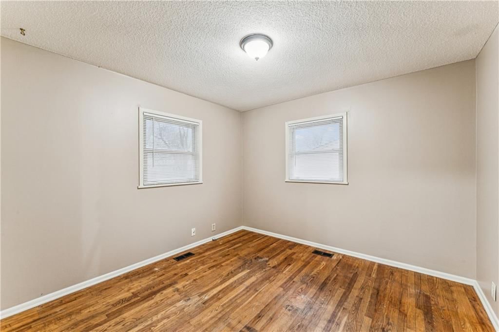 9608 Ditman Way — photo 12