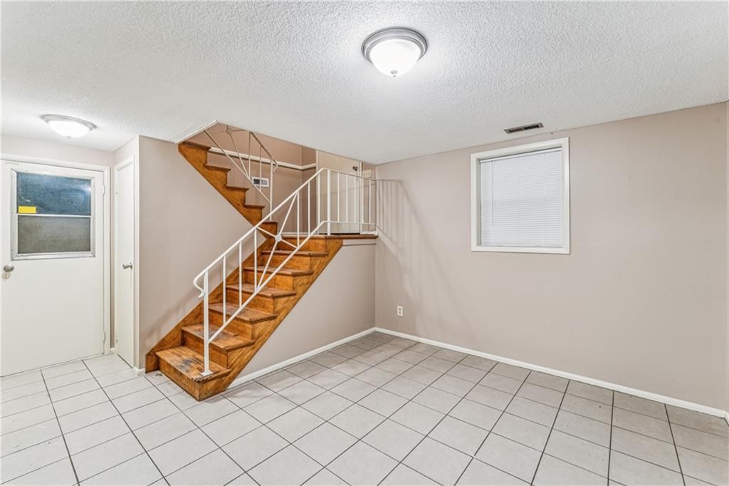 9608 Ditman Way — photo 24