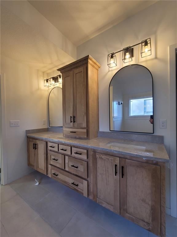 9002 N Poplar Avenue — photo 13