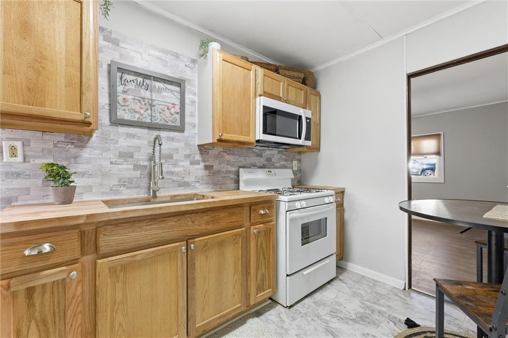4623 Lafayette Avenue — photo 11