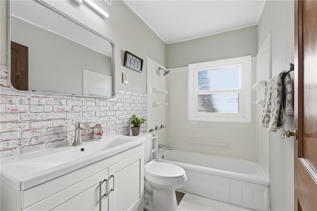 4623 Lafayette Avenue — photo 14