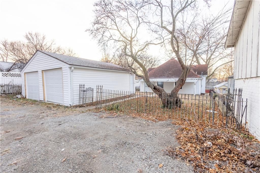 3317 Sacramento Street — photo 9