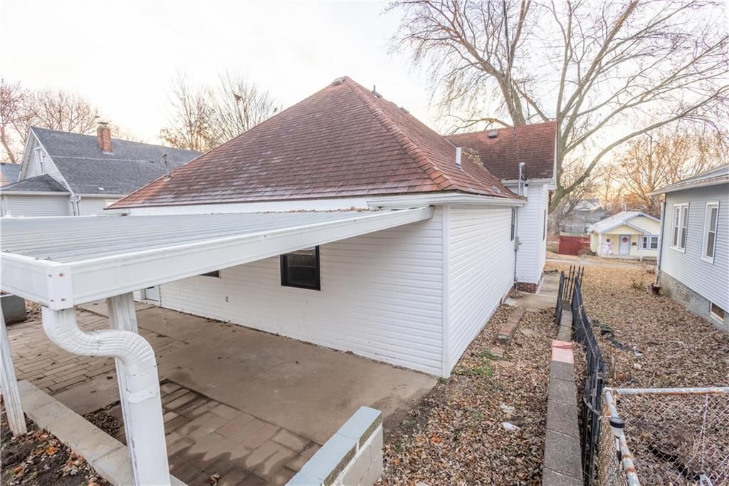 3317 Sacramento Street — photo 11
