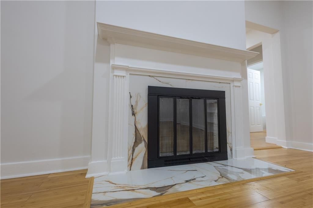 3317 Sacramento Street — photo 18