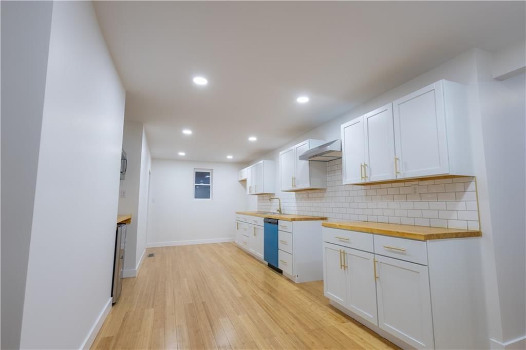 3317 Sacramento Street — photo 22