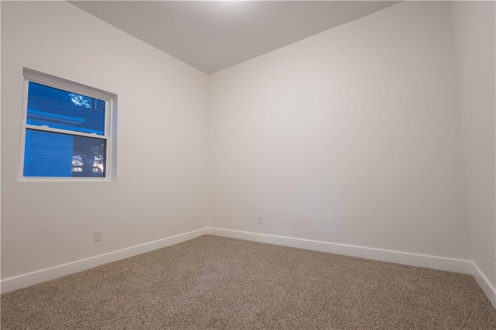 3317 Sacramento Street — photo 26