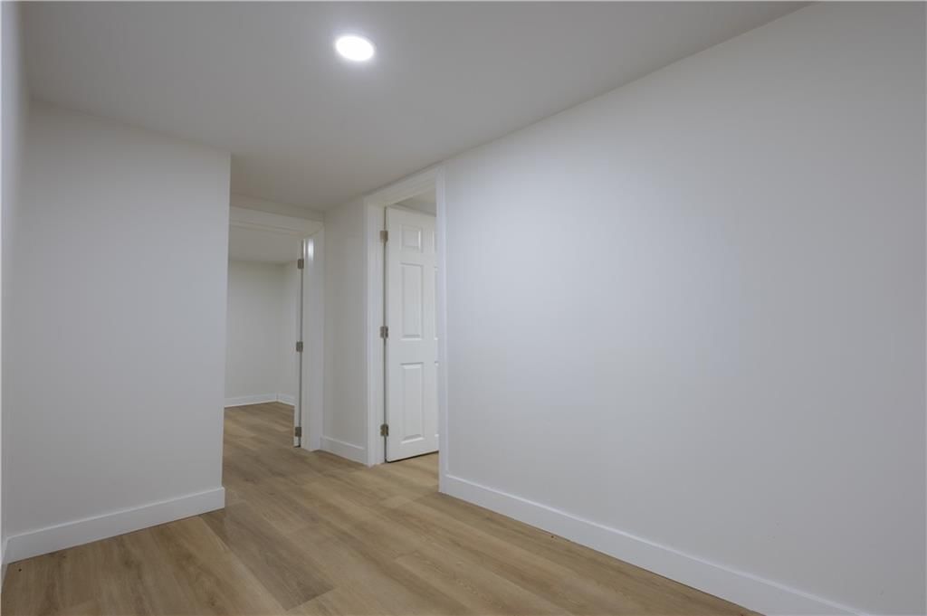 3317 Sacramento Street — photo 39
