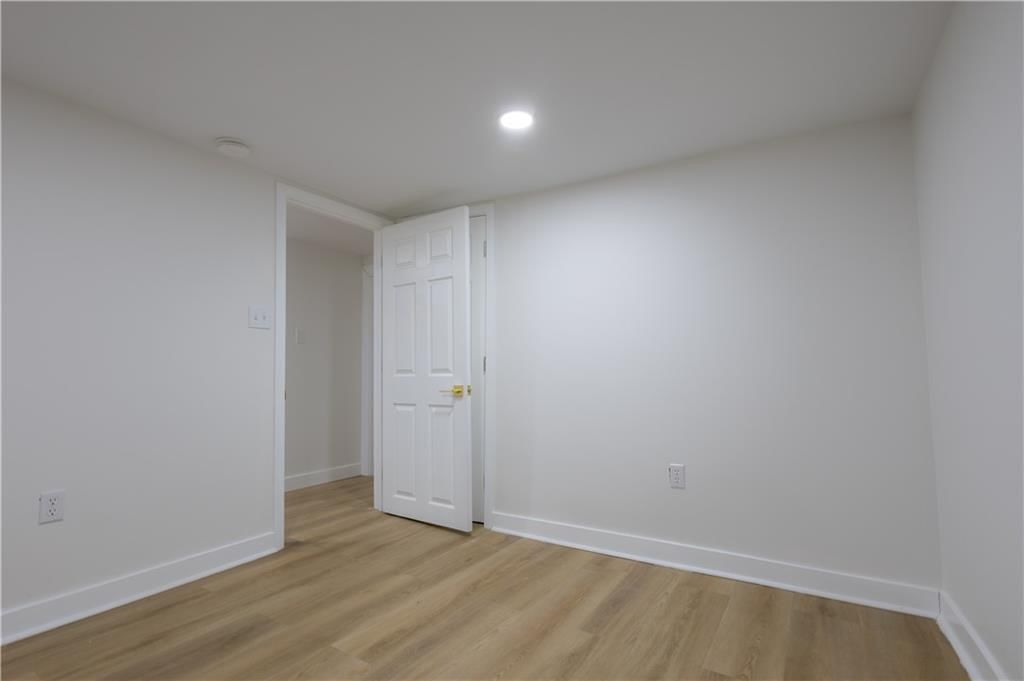 3317 Sacramento Street — photo 41