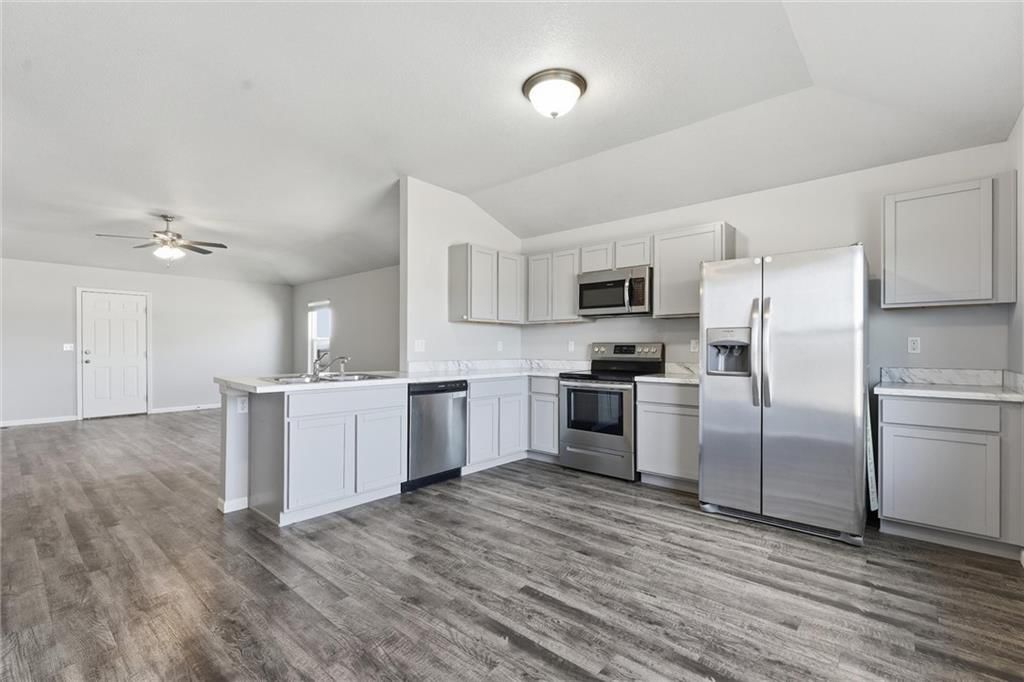 21291 W 219th Street — photo 8