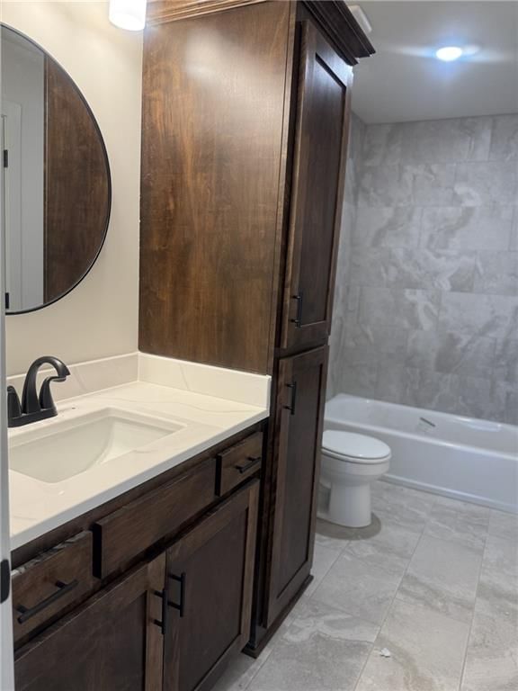 8931 N Poplar Avenue — photo 14