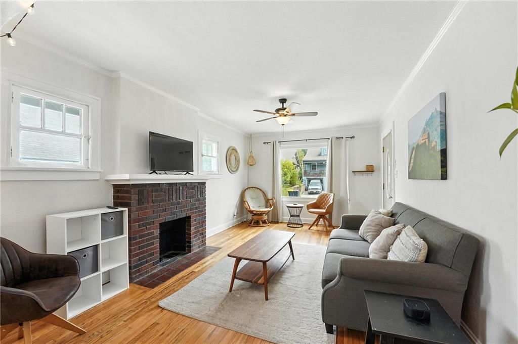 1120 Oakley Avenue — photo 2