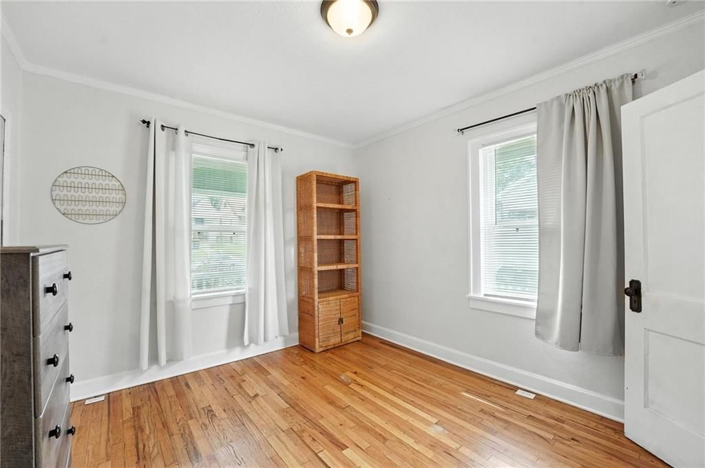 1120 Oakley Avenue — photo 17