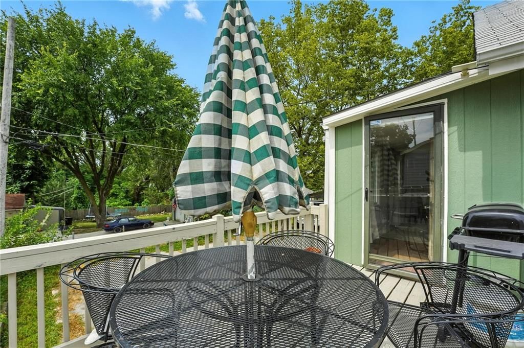 1120 Oakley Avenue — photo 22