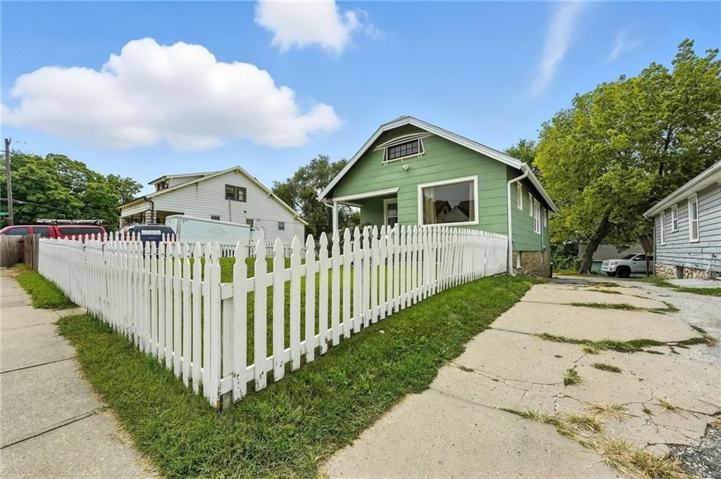 1120 Oakley Avenue — photo 26