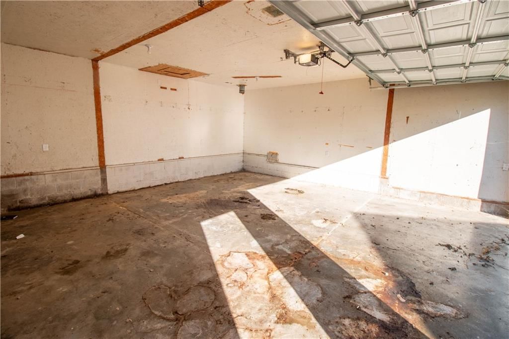 3117 Sylvanie Street — photo 31
