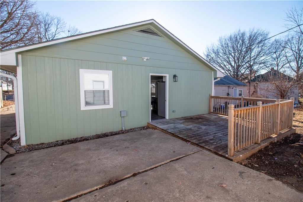 3117 Sylvanie Street — photo 32