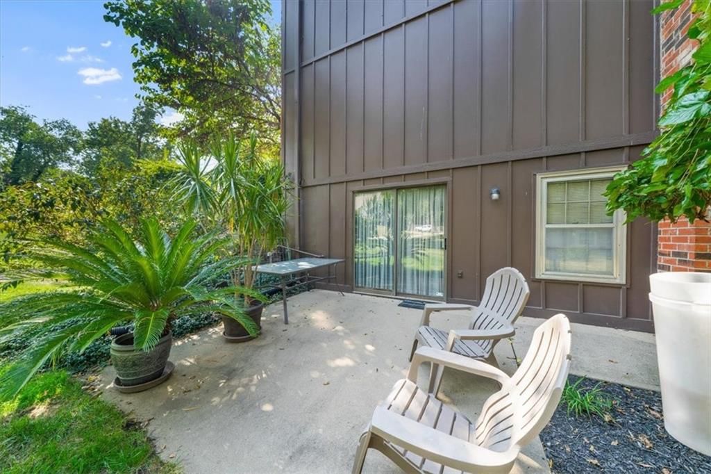 12310 W 73rd Terrace — photo 9