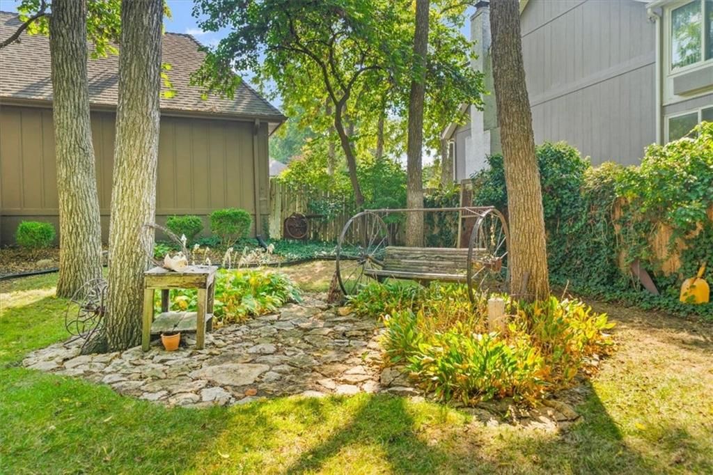 12310 W 73rd Terrace — photo 10