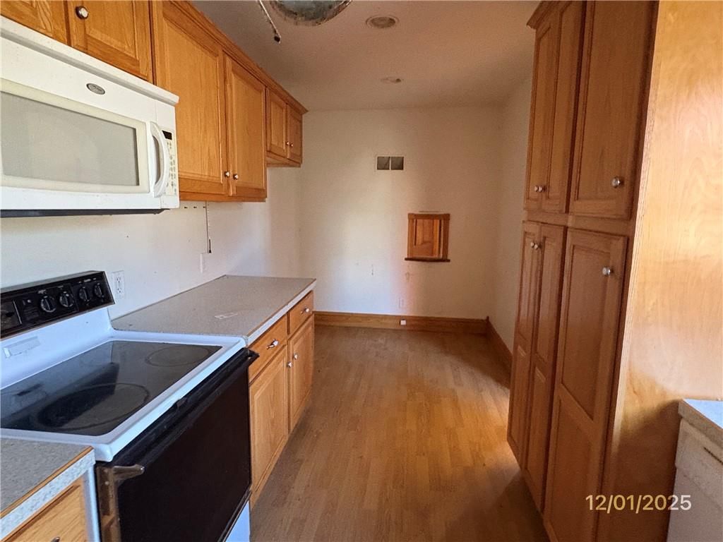 605 N Vine Street — photo 4