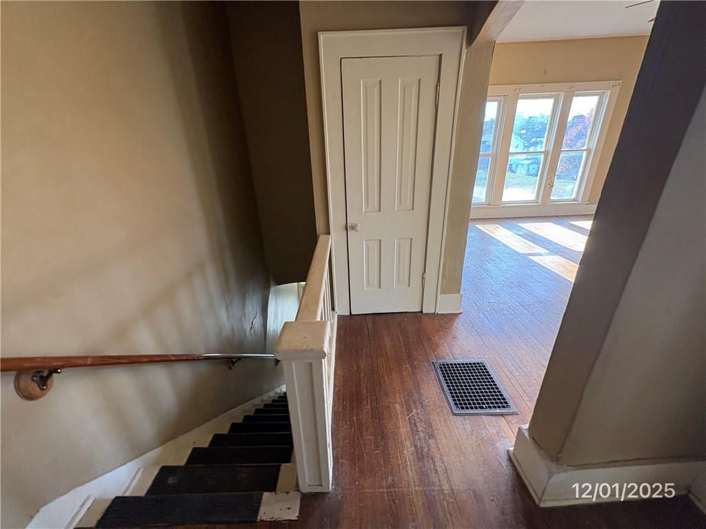605 N Vine Street — photo 16