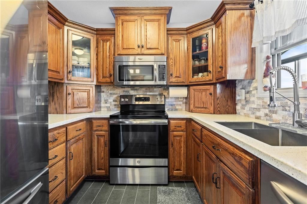 713 Hidden Meadows Court — photo 17