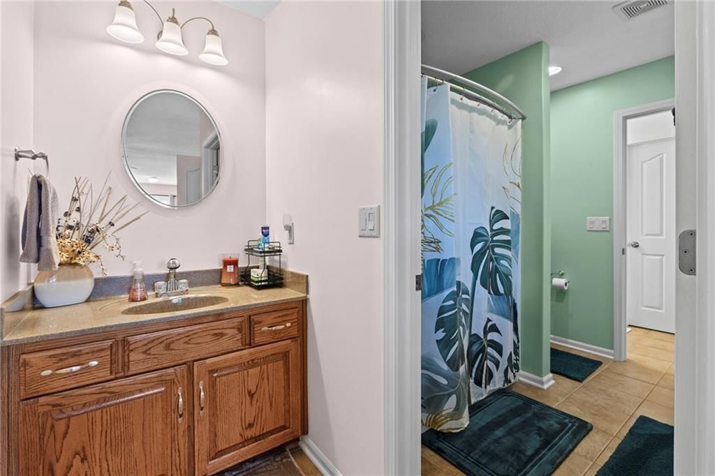 713 Hidden Meadows Court — photo 32