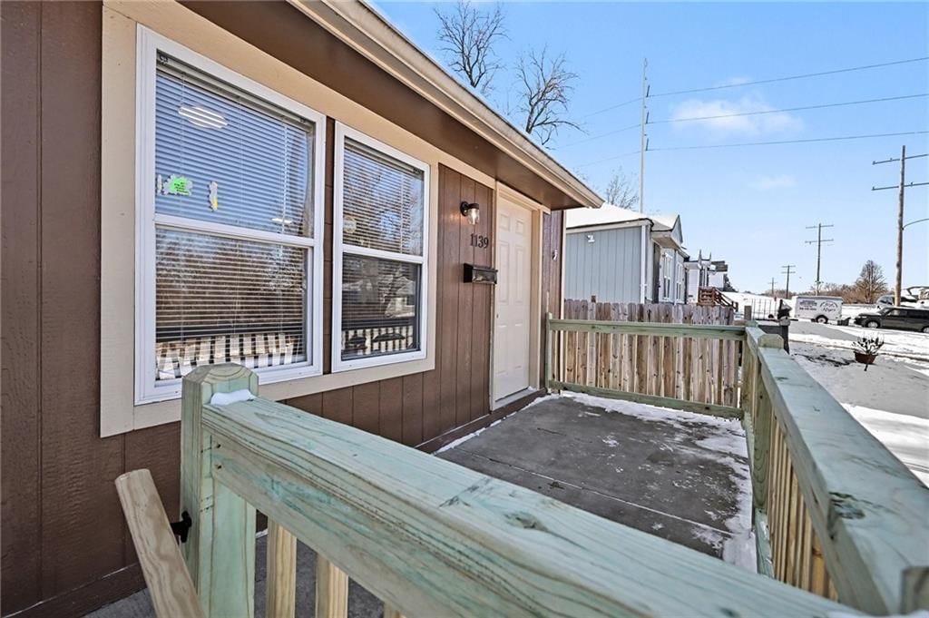 1137 OAKLAND Avenue — photo 4
