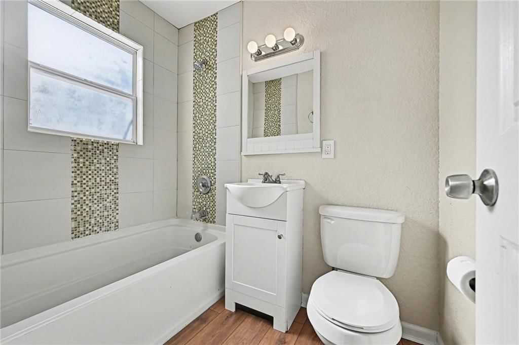 1137 OAKLAND Avenue — photo 16