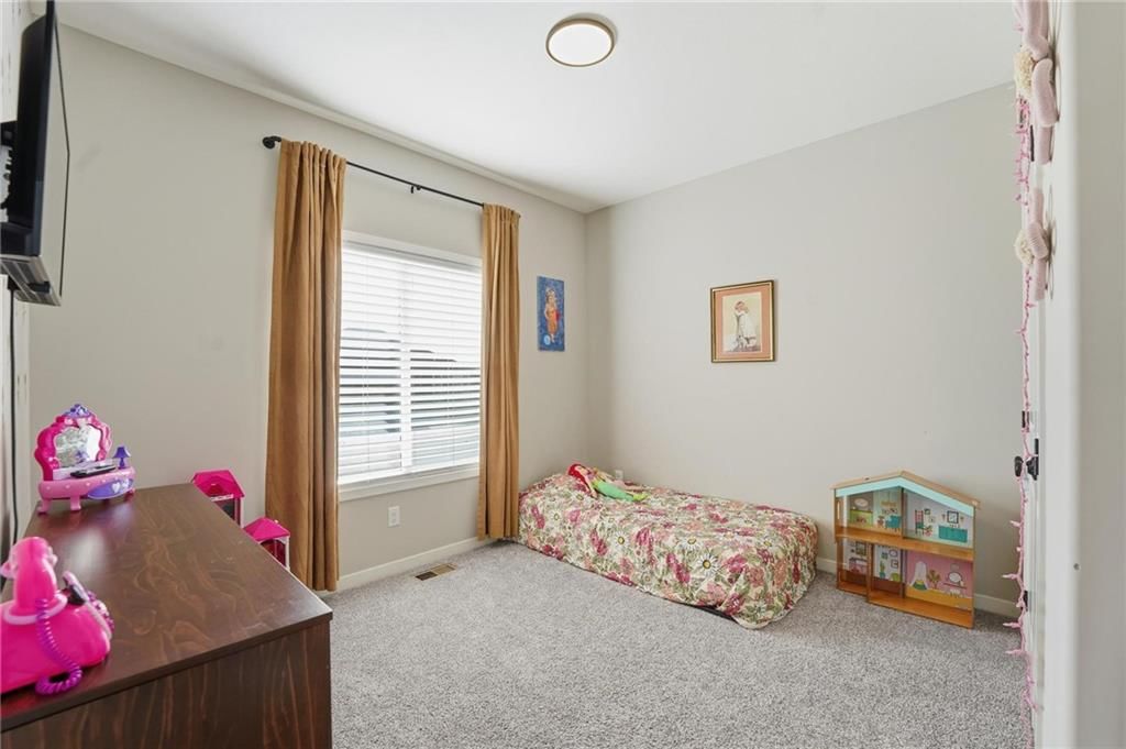 902 NW Crestwood Drive — photo 17