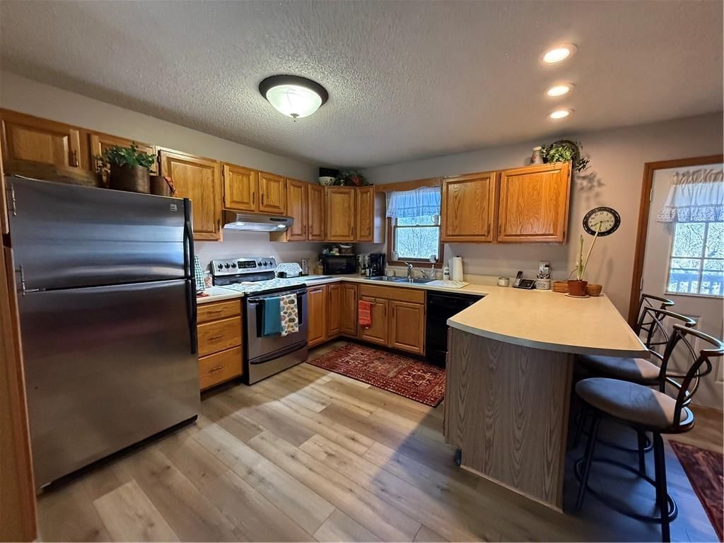 541 W GRANT Street — photo 6