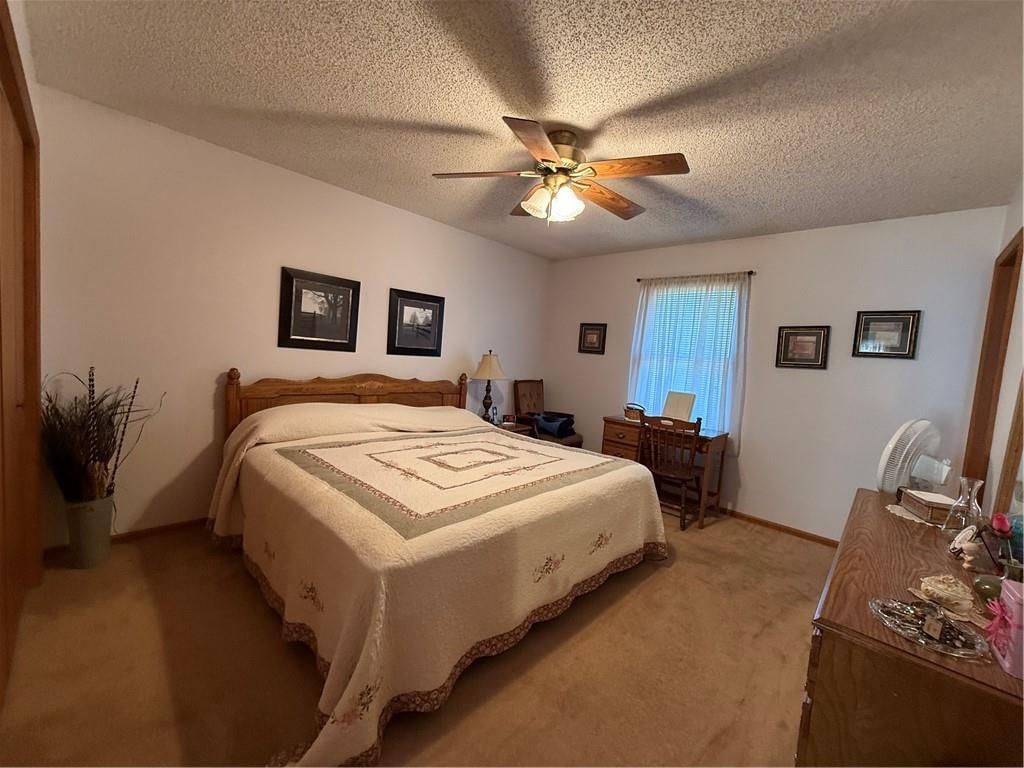 541 W GRANT Street — photo 16