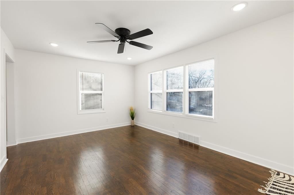 3114 Kimball Avenue — photo 5