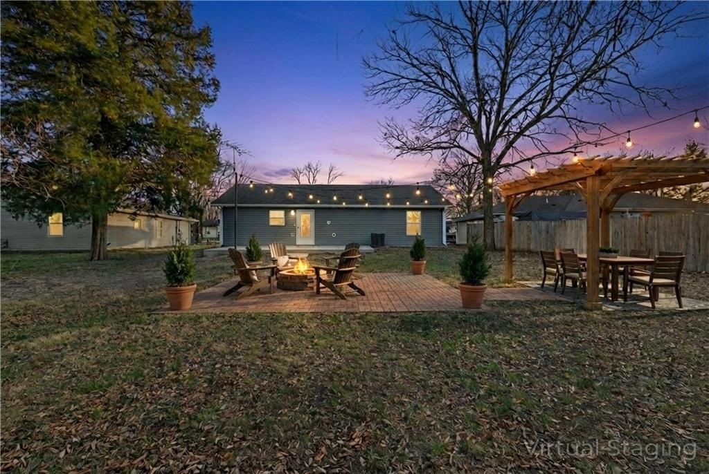 505 E Lee Street — photo 4
