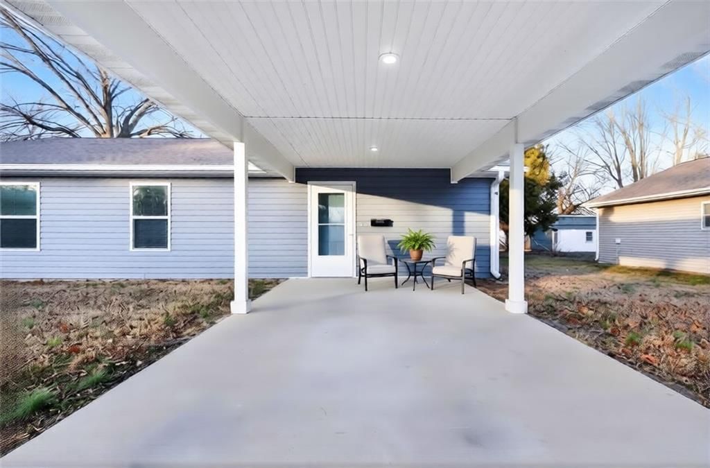 505 E Lee Street — photo 6