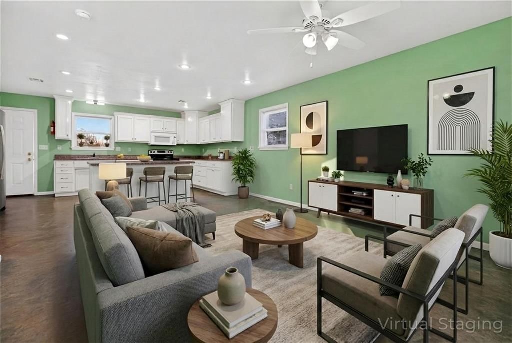 505 E Lee Street — photo 8