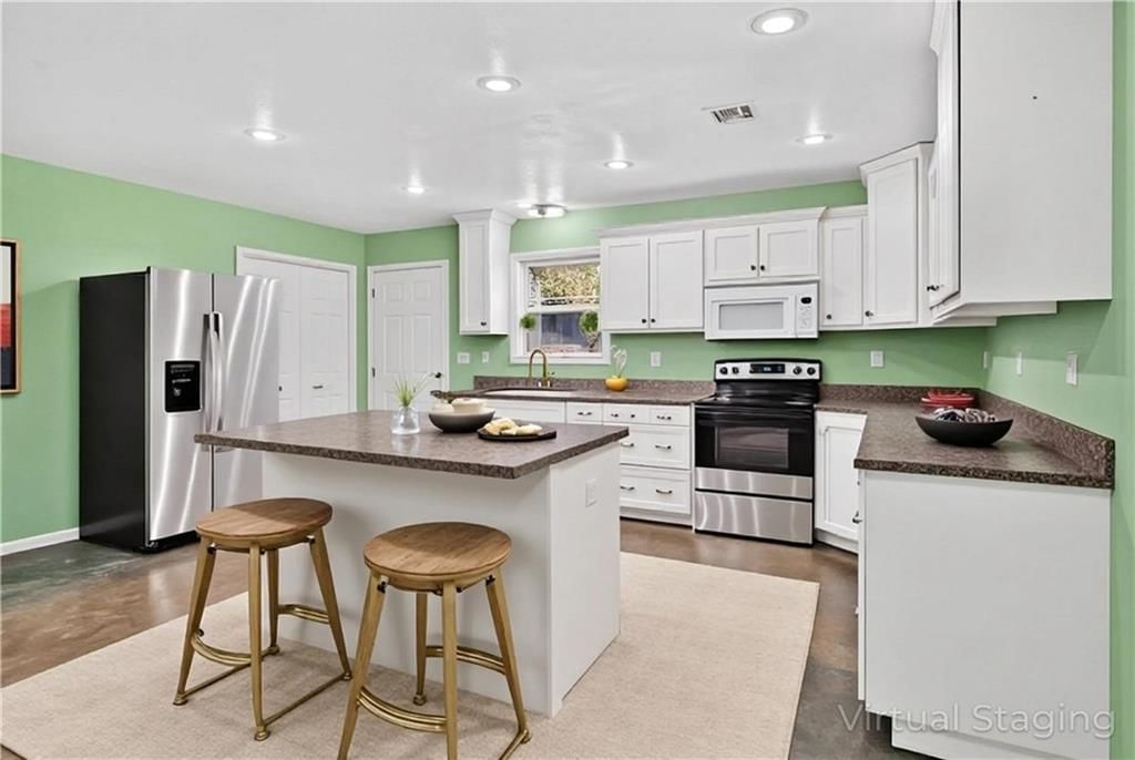 505 E Lee Street — photo 12