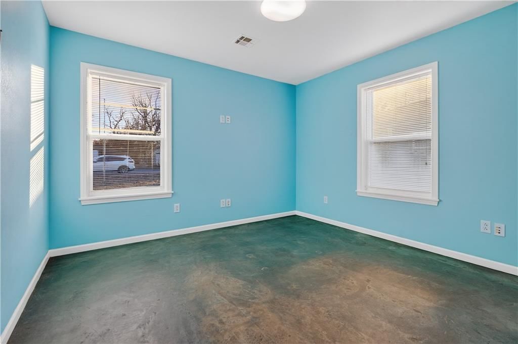 505 E Lee Street — photo 30