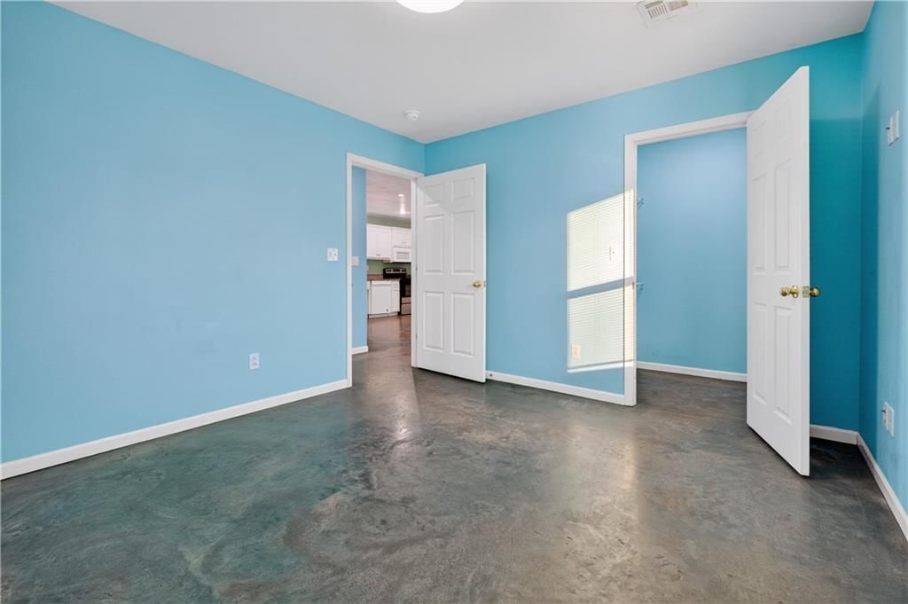 505 E Lee Street — photo 31