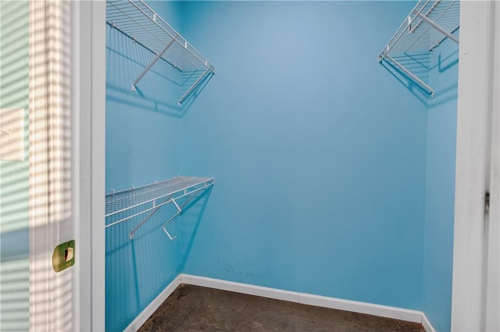 505 E Lee Street — photo 32