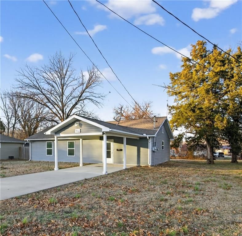 505 E Lee Street — photo 35