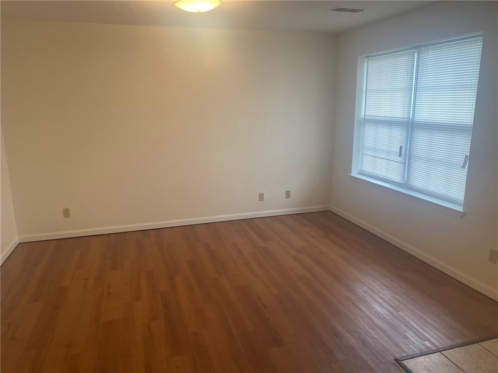 109 Commercial Street — photo 8