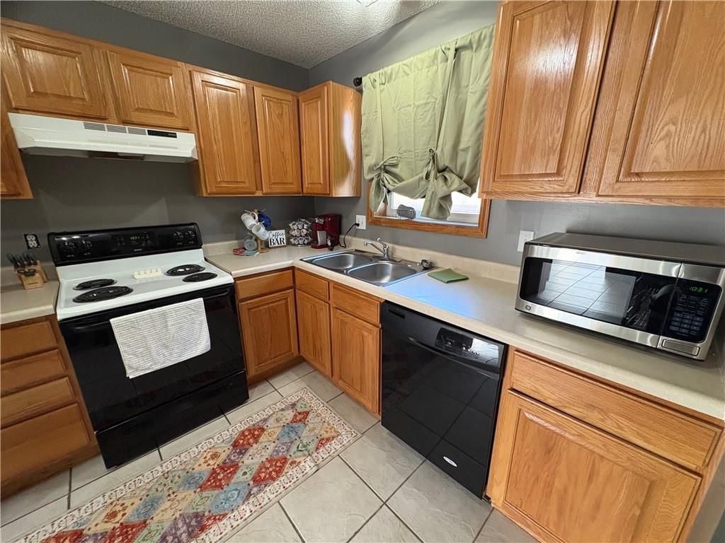 109 Commercial Street — photo 26