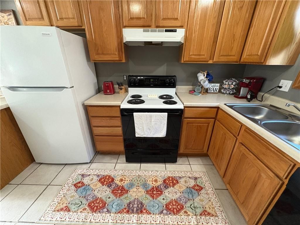109 Commercial Street — photo 27