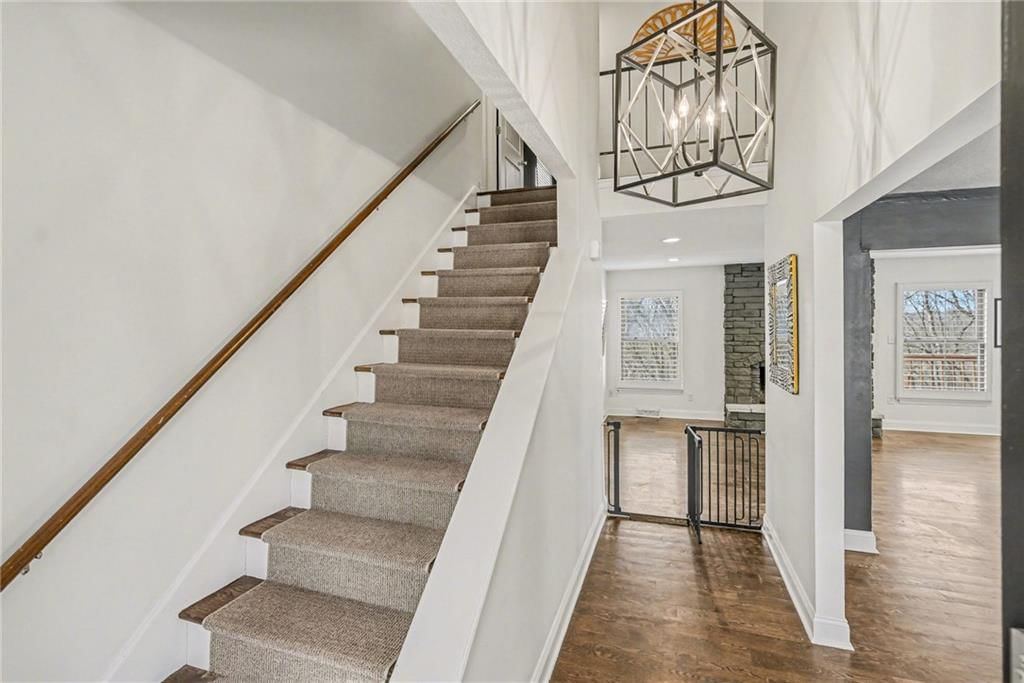6706 NW Lawson Lane — photo 5