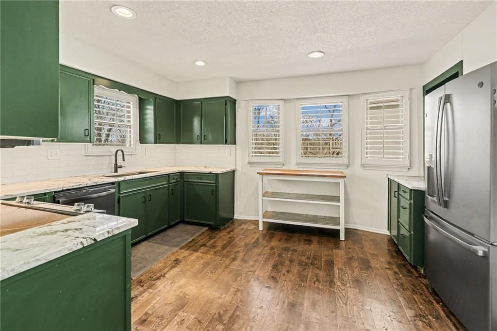 6706 NW Lawson Lane — photo 10