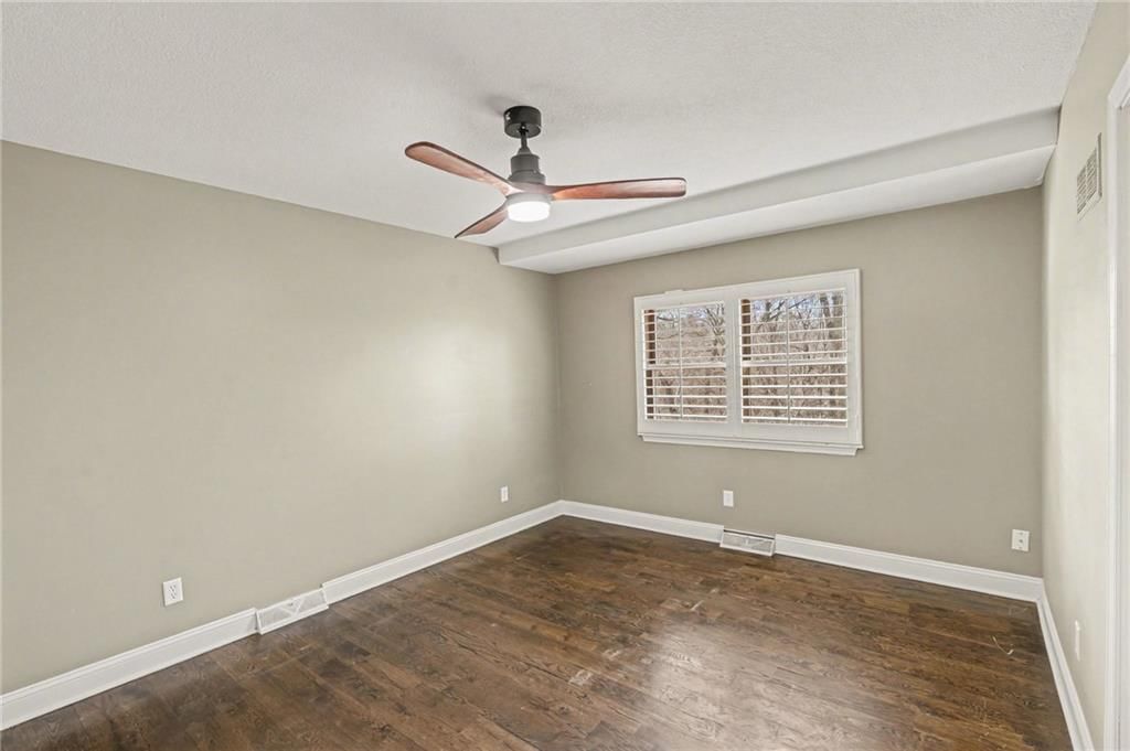 6706 NW Lawson Lane — photo 13
