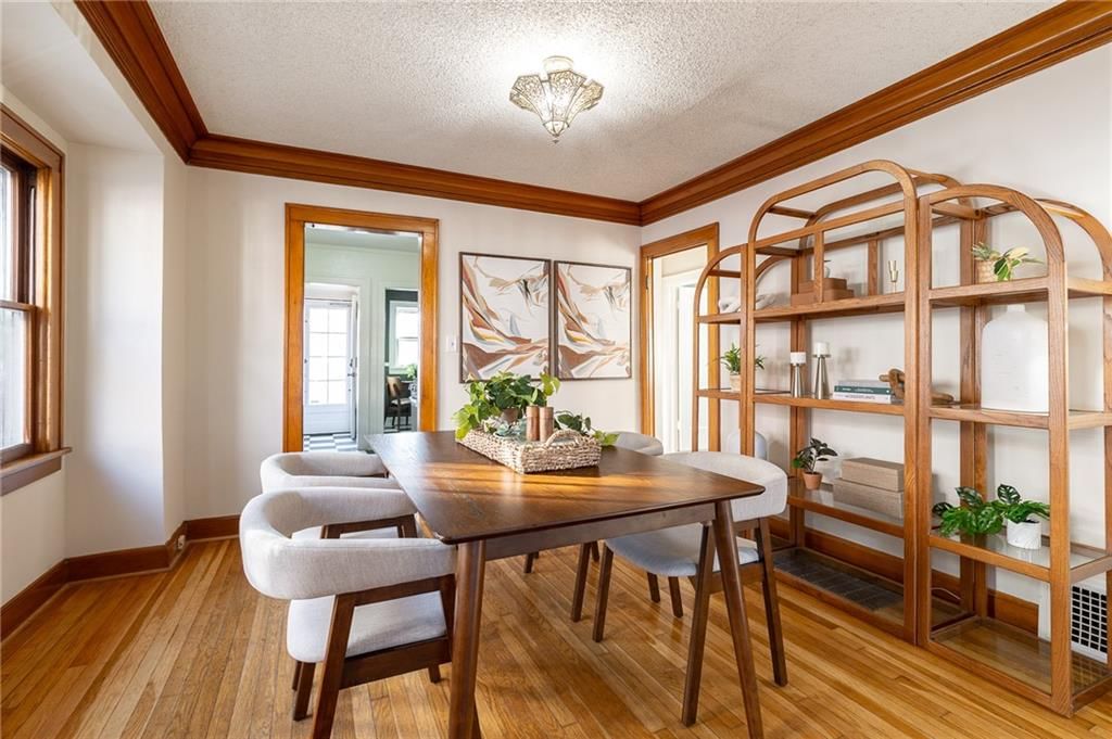 5929 Kenwood Avenue — photo 10