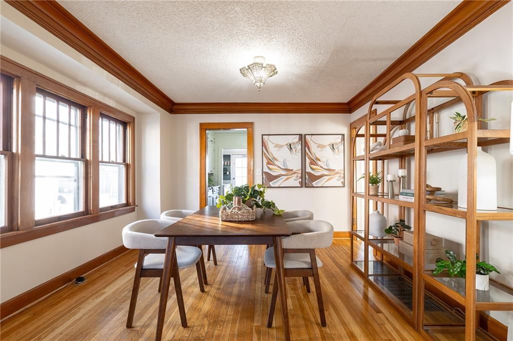 5929 Kenwood Avenue — photo 11