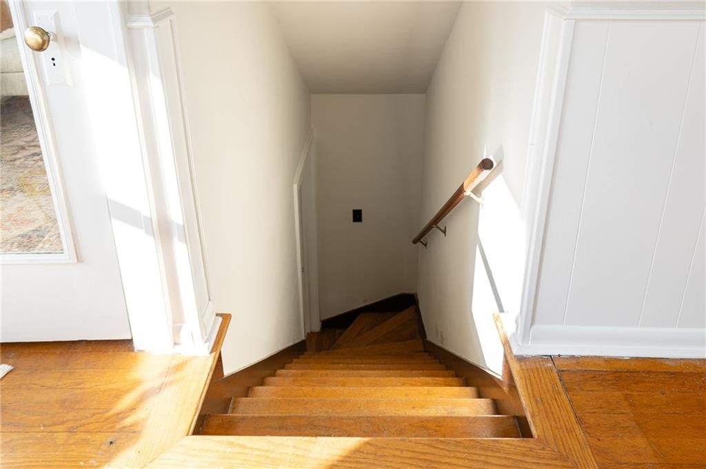 5929 Kenwood Avenue — photo 24