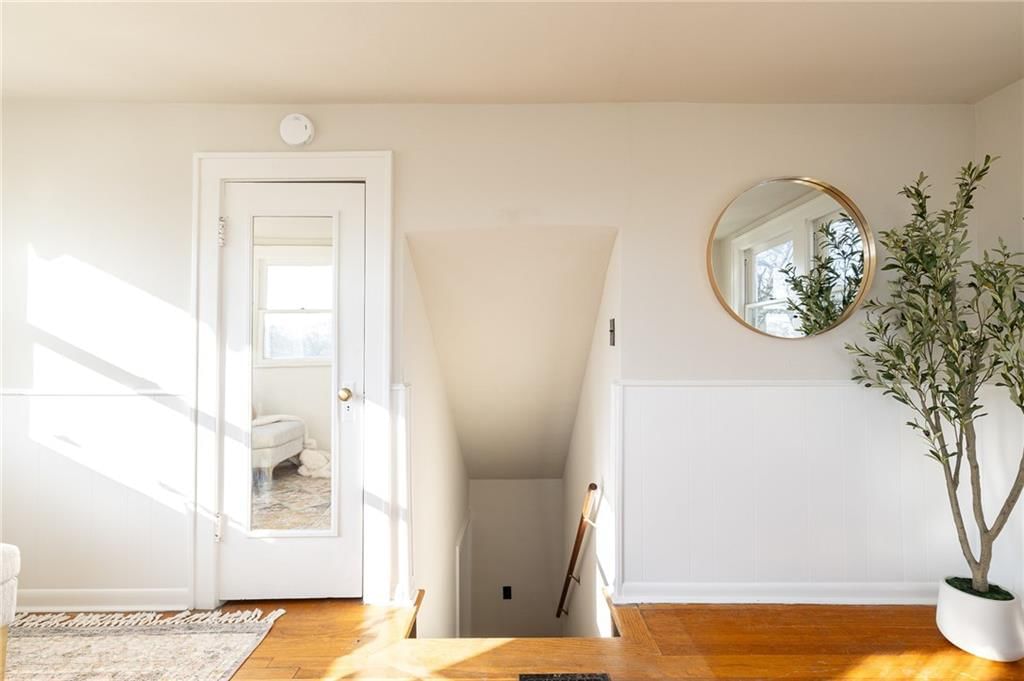 5929 Kenwood Avenue — photo 27